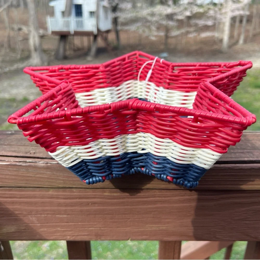 Hello Summer Ciroa Resin Wicker Star Serving Basket, American Flag Patriotic